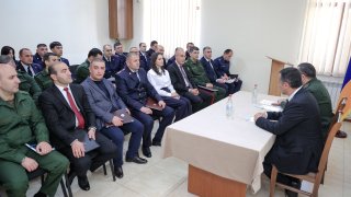 Активизировать борьбу с незаконным использованием недр и вырубкой деревьев, браконьерством: председатель Следственного комитета Артур Погосян с рабочим визитом посетил следственные подразделения Сюникского марза